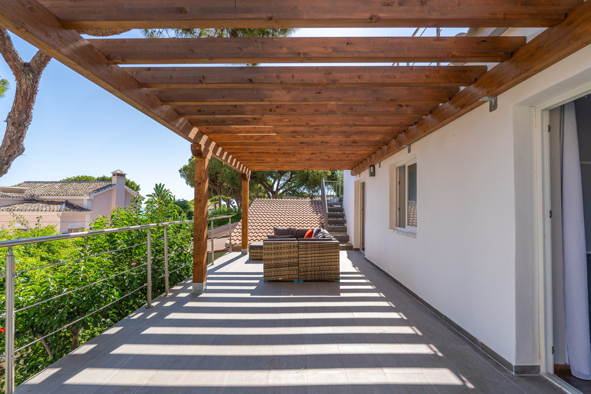 4 Bed Townhouse for sale in Marbesa Costa Del Sol, Málaga, Spain