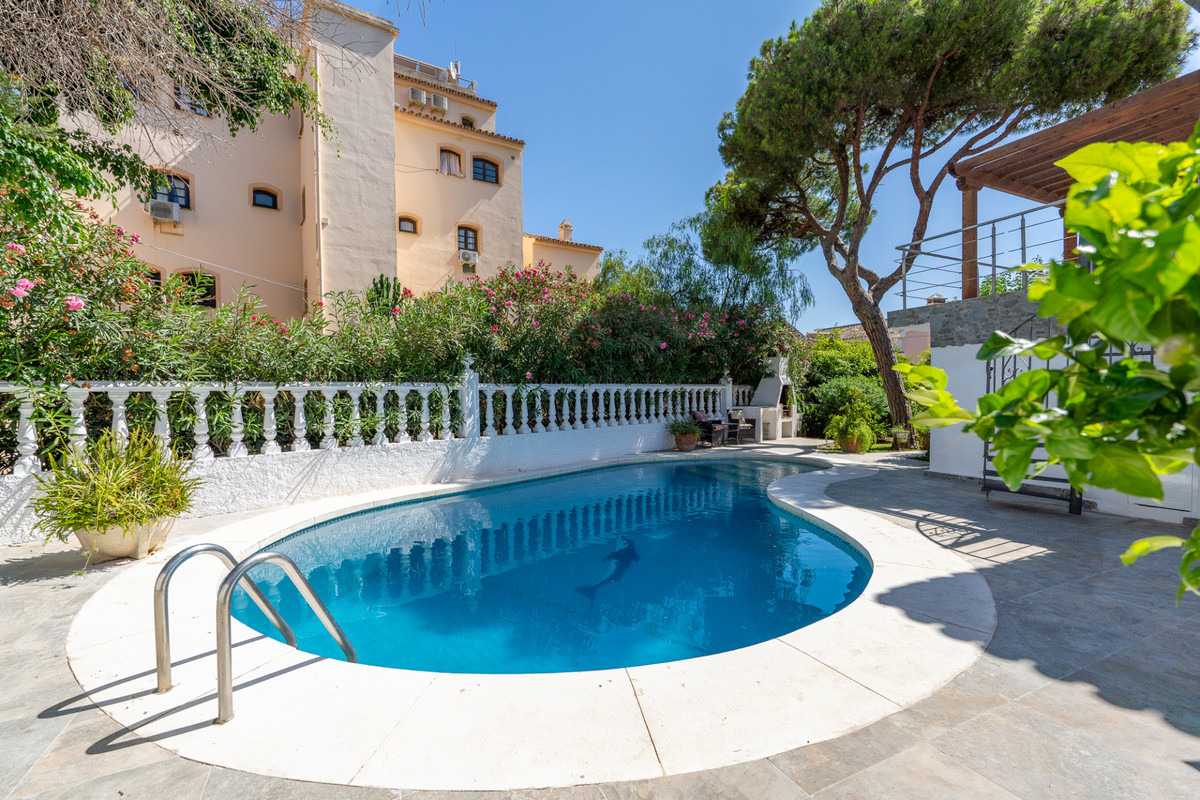 4 Bed Townhouse for sale in Marbesa Costa Del Sol, Málaga, Spain