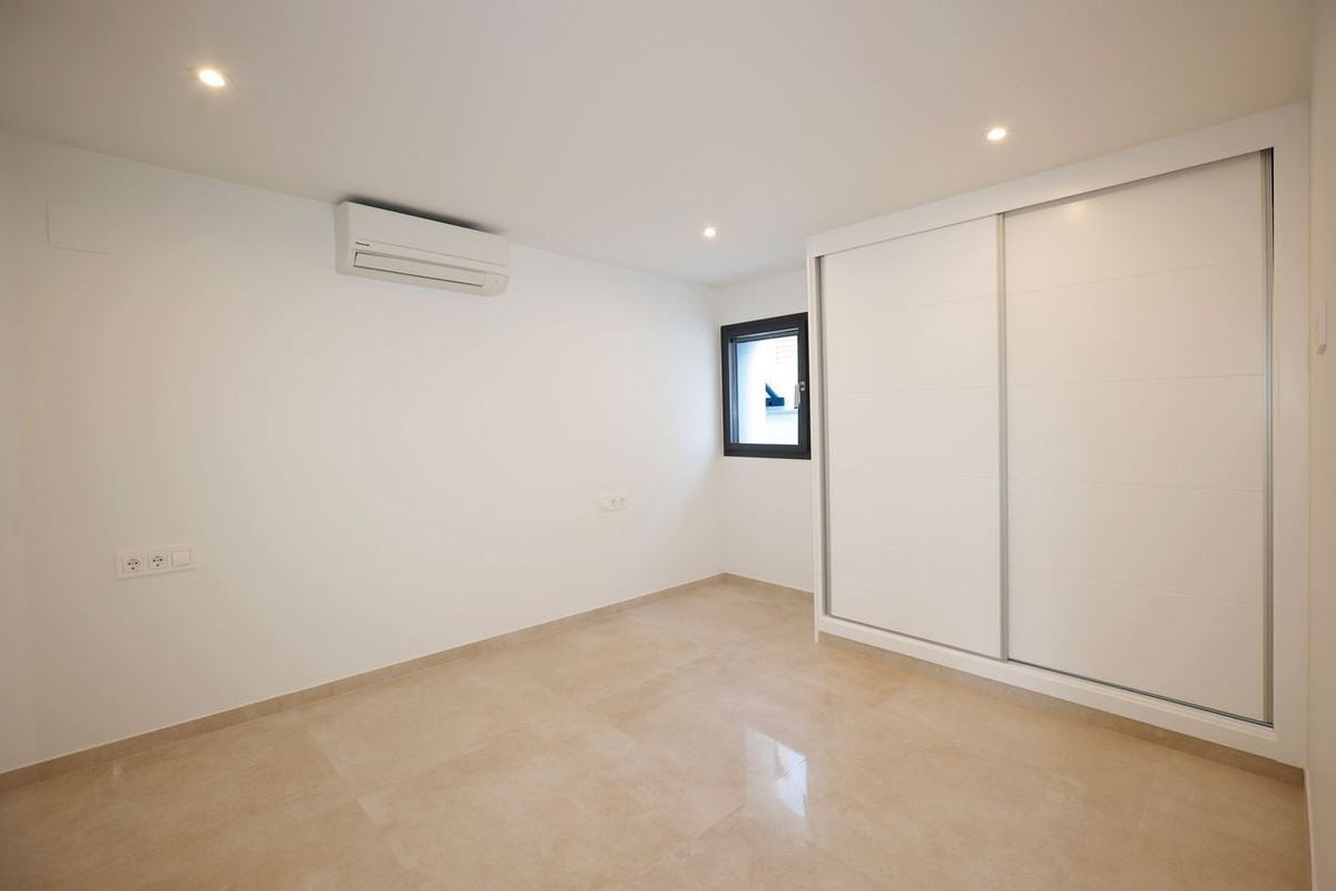 4 Bed Townhouse for sale in Calpe Costa Blanca, Alicante, Spain