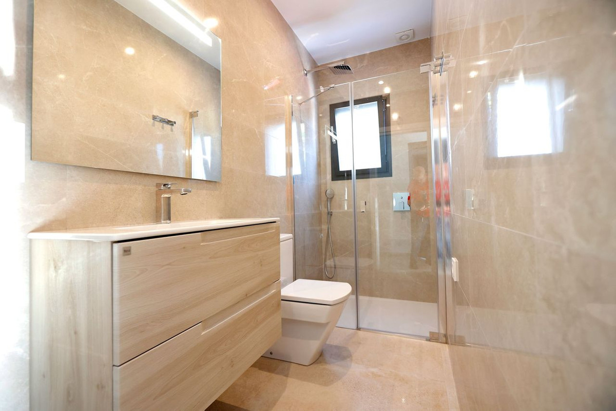 4 Bed Townhouse for sale in Calpe Costa Blanca, Alicante, Spain