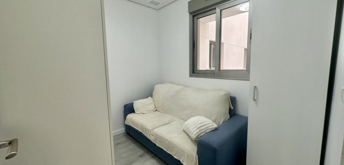 Se vende Apartamento Planta Media de 3 dormitorios en Costa Blanca, Alicante, España