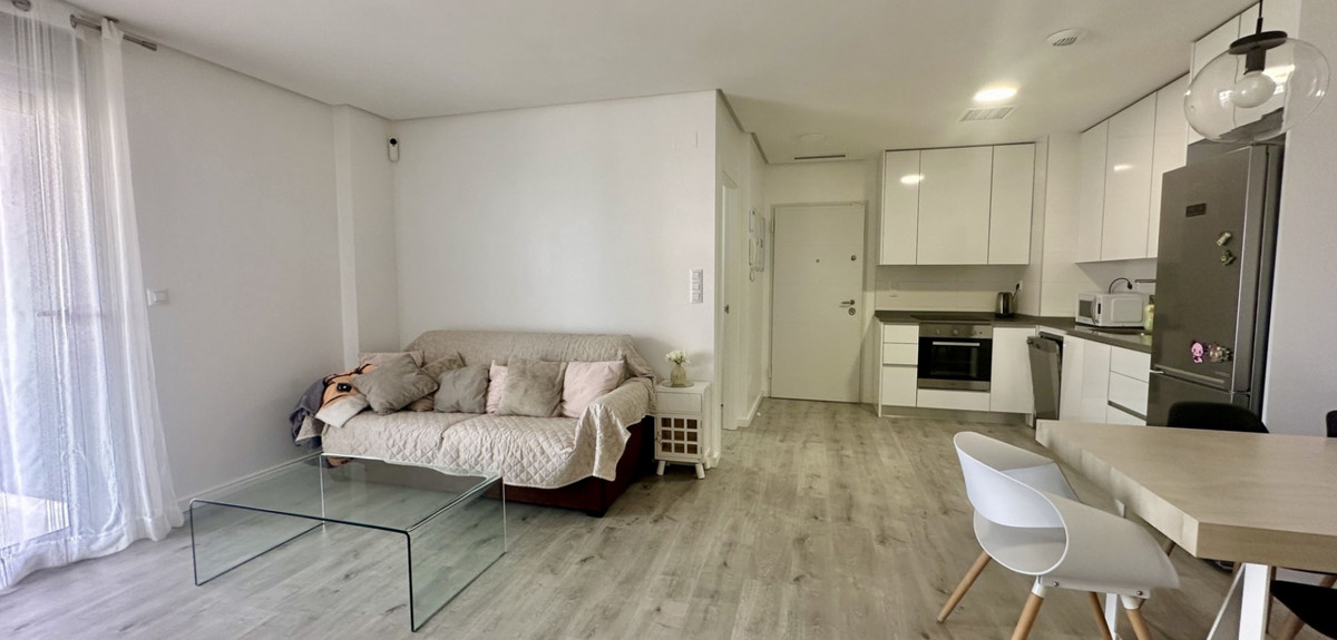Se vende Apartamento Planta Media de 3 dormitorios en Costa Blanca, Alicante, España