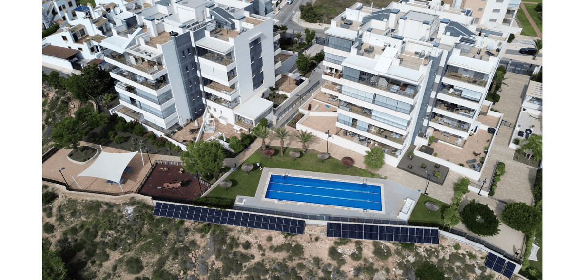 Se vende Apartamento Planta Media de 3 dormitorios en Costa Blanca, Alicante, España