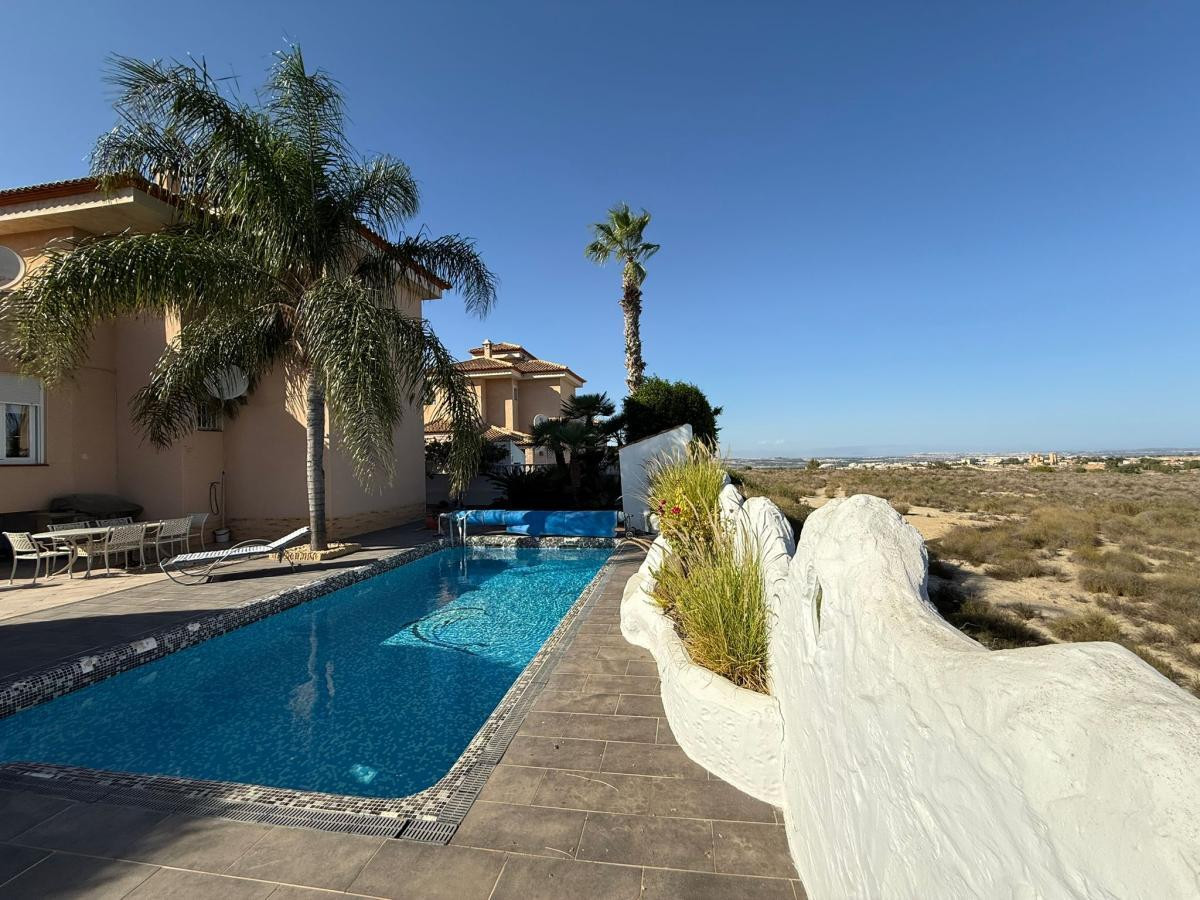 3 Bed Townhouse for sale in San Miguel De Salinas Costa Blanca, Alicante, Spain
