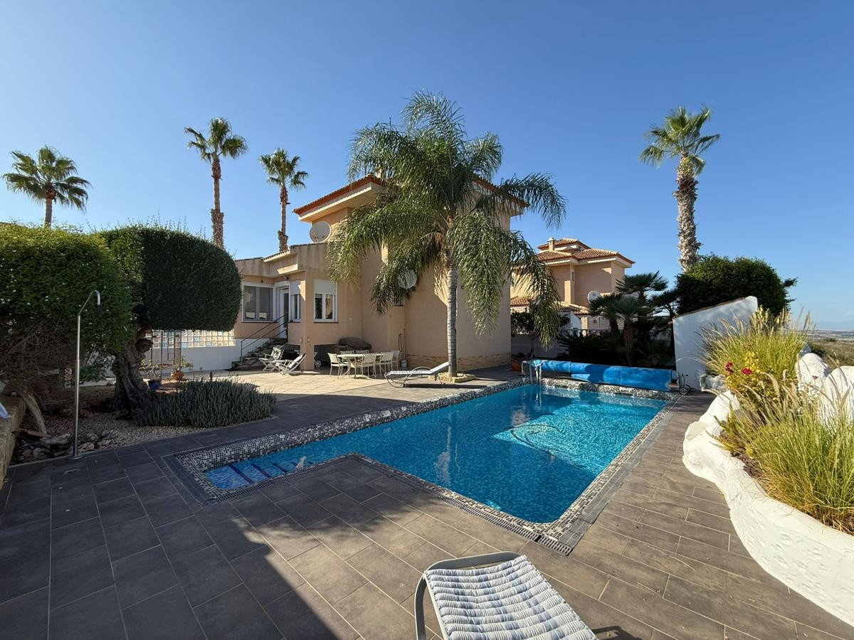 3 Bed Townhouse for sale in San Miguel De Salinas Costa Blanca, Alicante, Spain