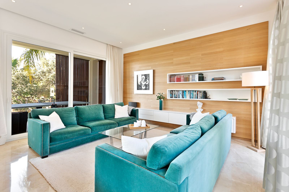 4 Bed Townhouse for sale in El Rosario Costa Del Sol, Málaga, Spain