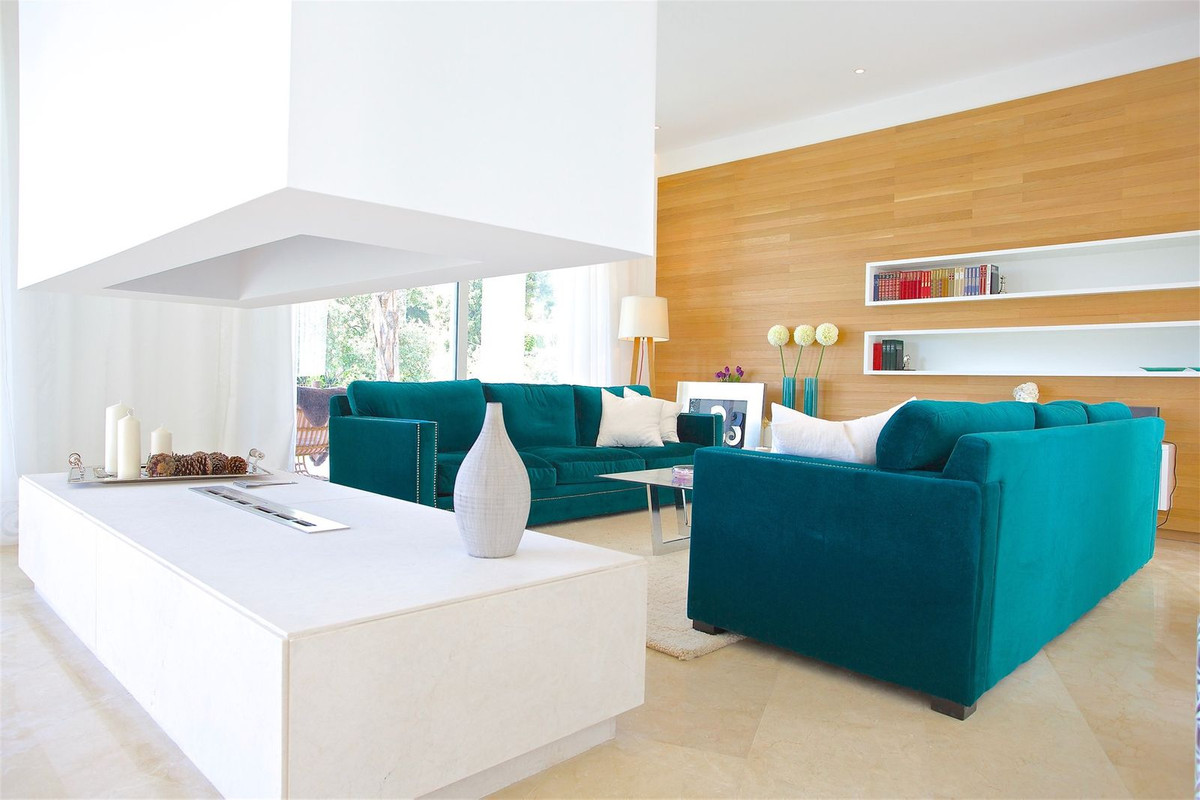 4 Bed Townhouse for sale in El Rosario Costa Del Sol, Málaga, Spain