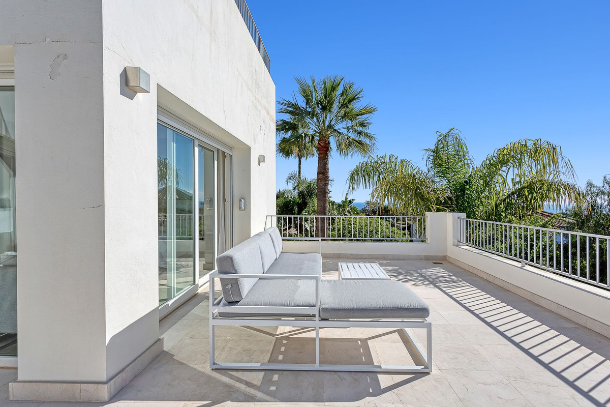 4 Bed Townhouse for sale in El Rosario Costa Del Sol, Málaga, Spain