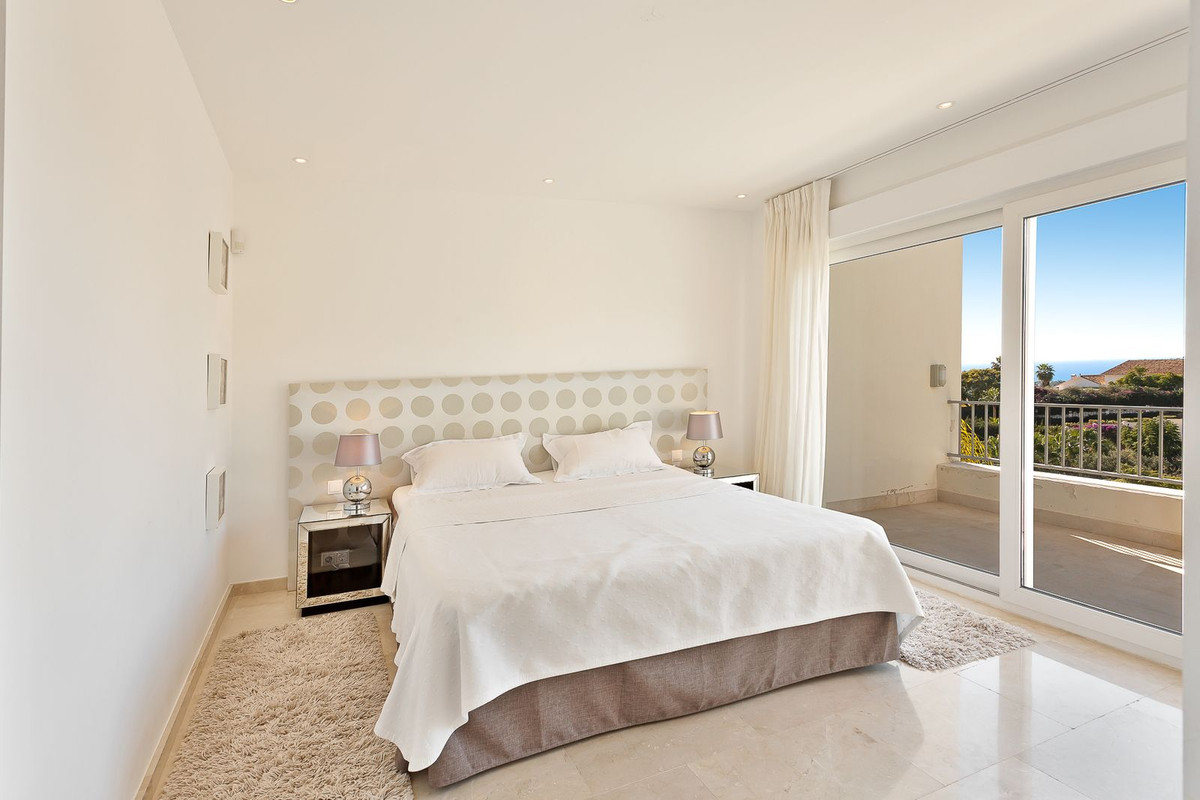 4 Bed Townhouse for sale in El Rosario Costa Del Sol, Málaga, Spain