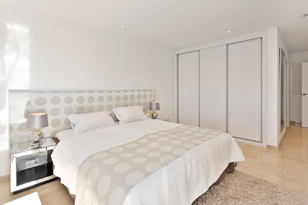 4 Bed Townhouse for sale in El Rosario Costa Del Sol, Málaga, Spain