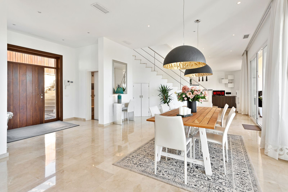 4 Bed Townhouse for sale in El Rosario Costa Del Sol, Málaga, Spain