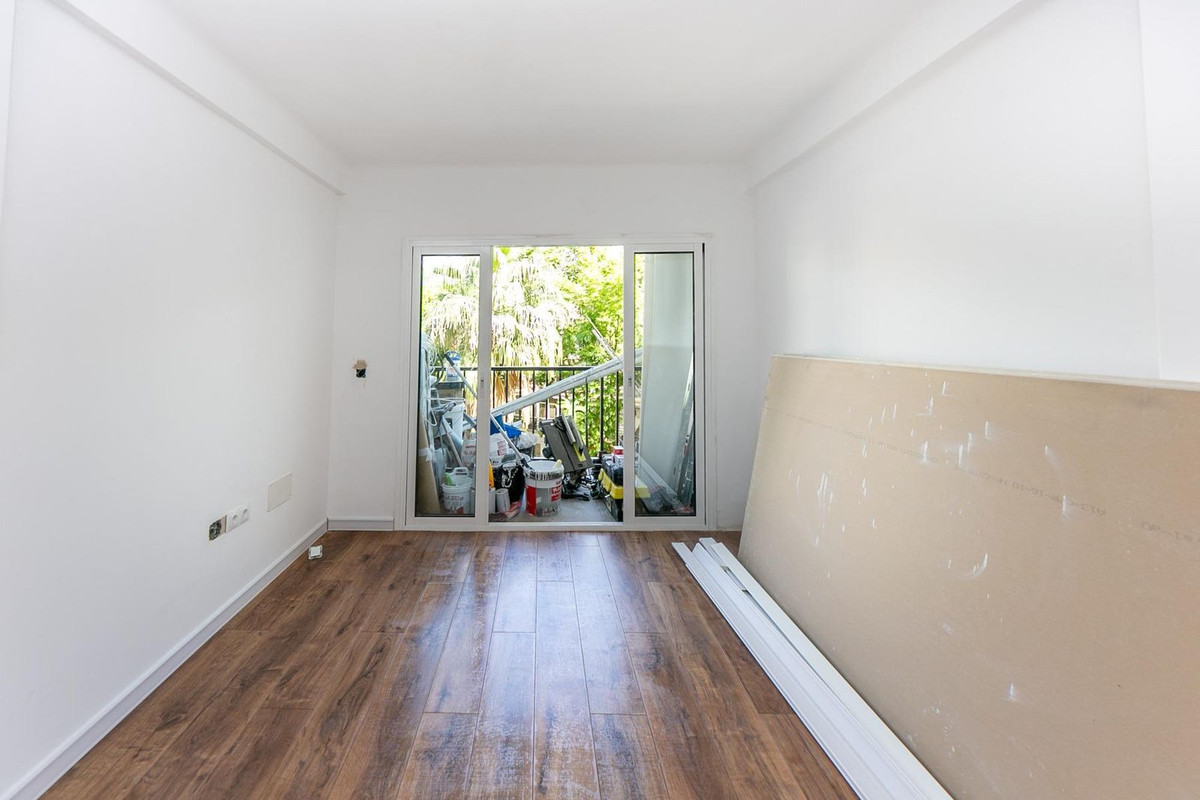 3 Bed Apartment for sale in Fuengirola Costa Del Sol, Málaga, Spain