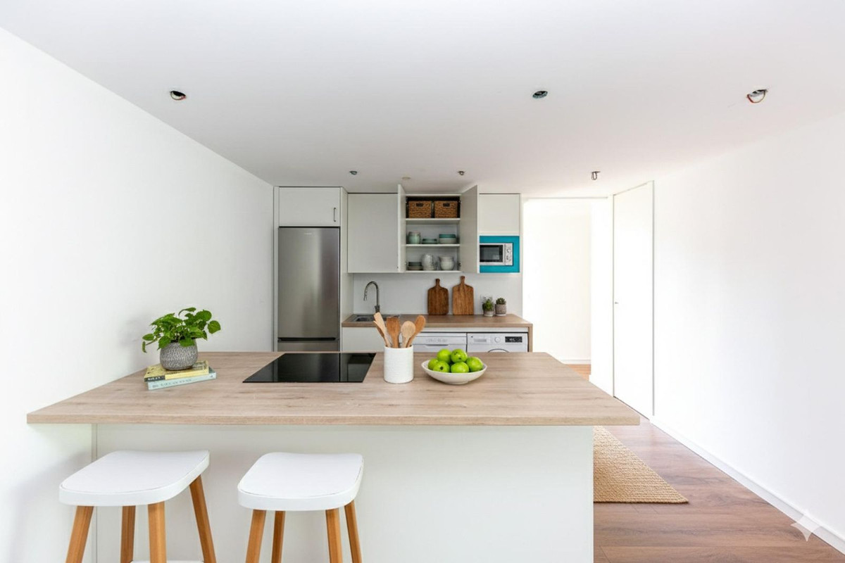 3 Bed Apartment for sale in Fuengirola Costa Del Sol, Málaga, Spain