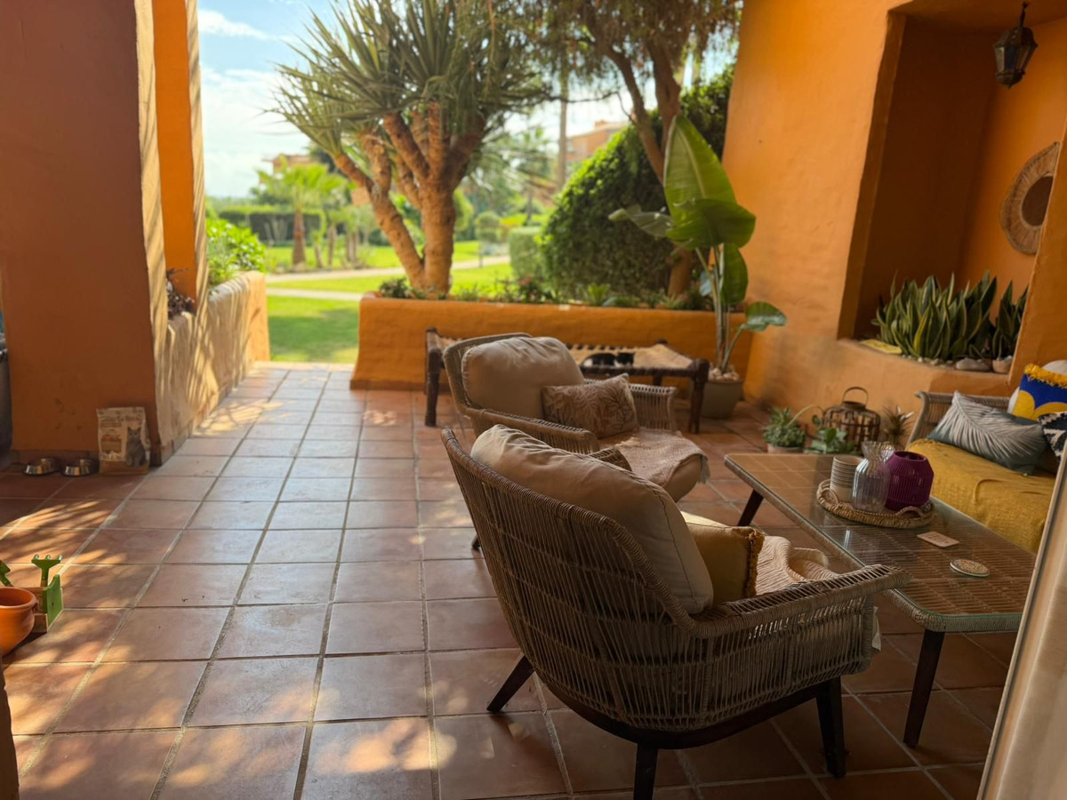 3 Bed Apartment for sale in La Duquesa Costa Del Sol, Málaga, Spain