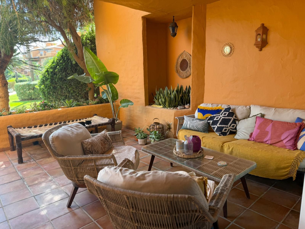 3 Bed Apartment for sale in La Duquesa Costa Del Sol, Málaga, Spain