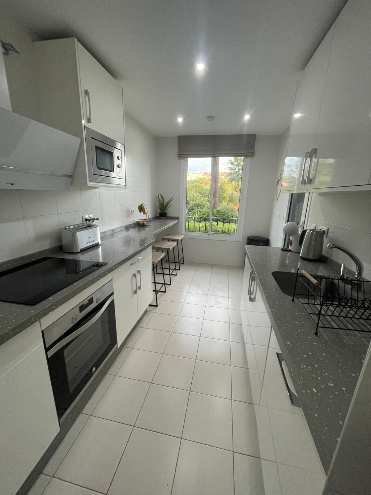 3 Bed Apartment for sale in La Duquesa Costa Del Sol, Málaga, Spain
