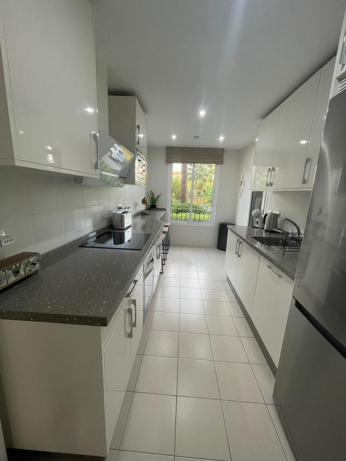 3 Bed Apartment for sale in La Duquesa Costa Del Sol, Málaga, Spain