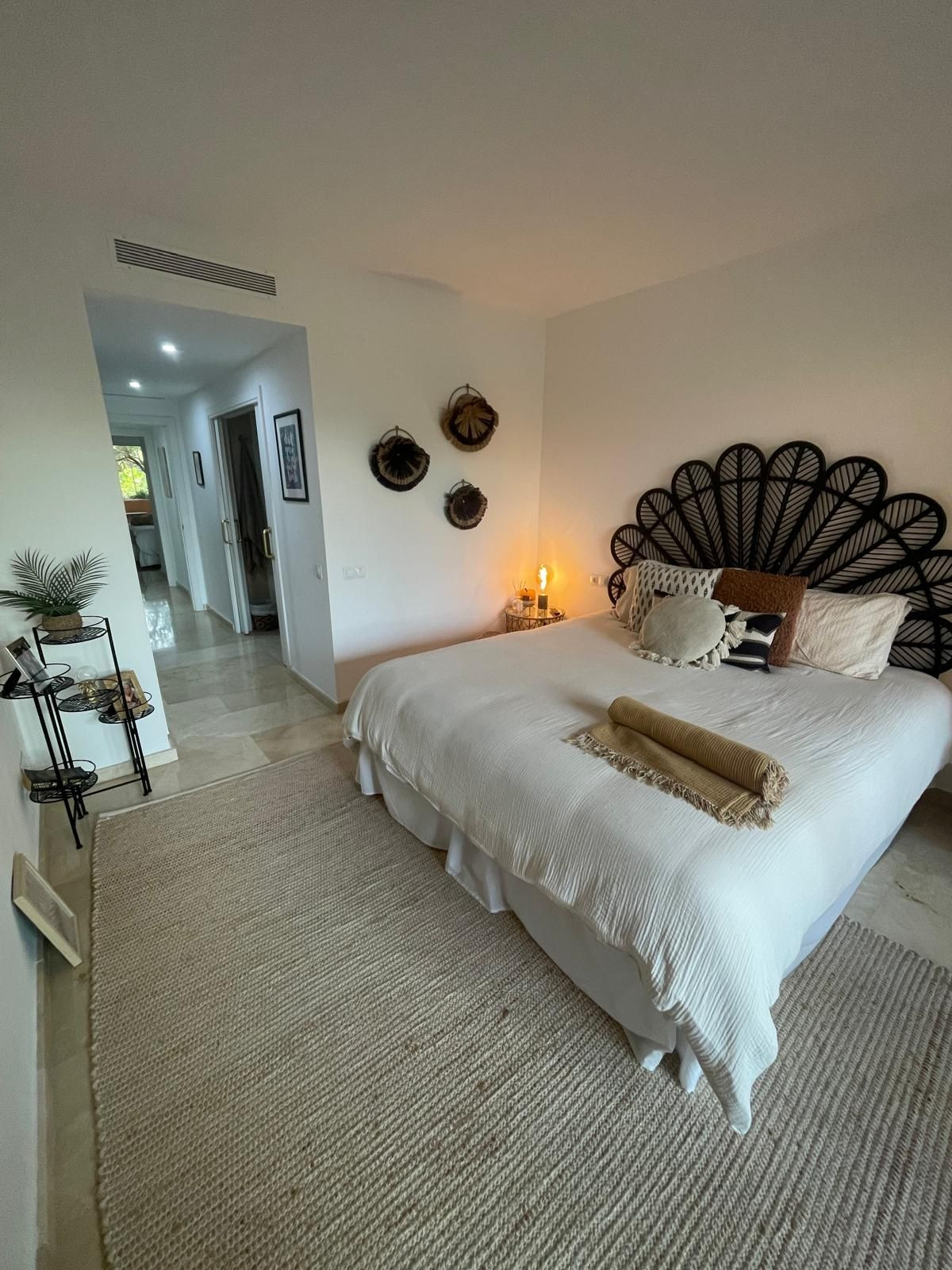3 Bed Apartment for sale in La Duquesa Costa Del Sol, Málaga, Spain