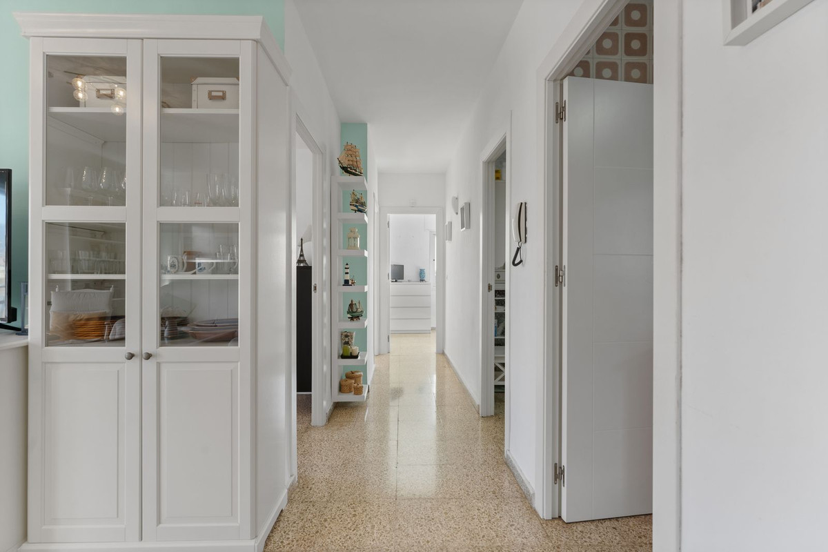 Se vende Apartamento en Planta Última de 3 dormitorios en Costa Del Sol, Málaga, España
