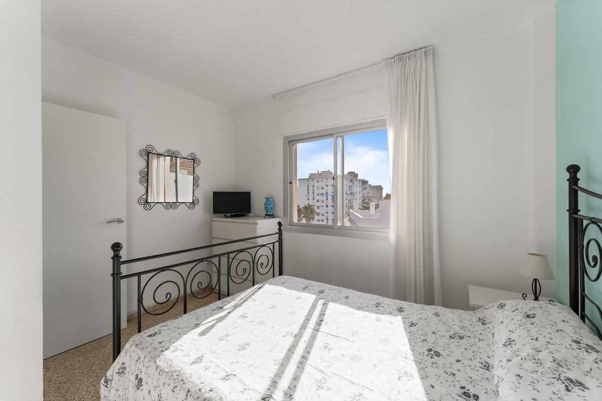 Se vende Apartamento en Planta Última de 3 dormitorios en Costa Del Sol, Málaga, España