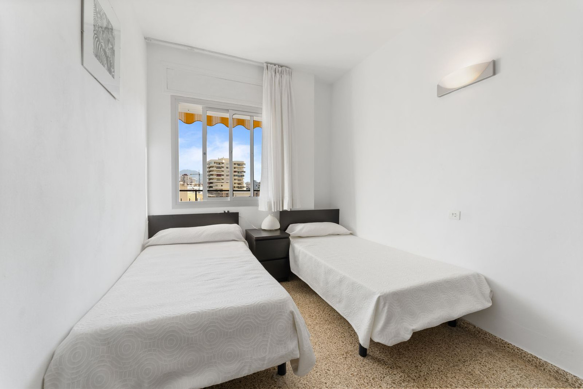 Se vende Apartamento en Planta Última de 3 dormitorios en Costa Del Sol, Málaga, España