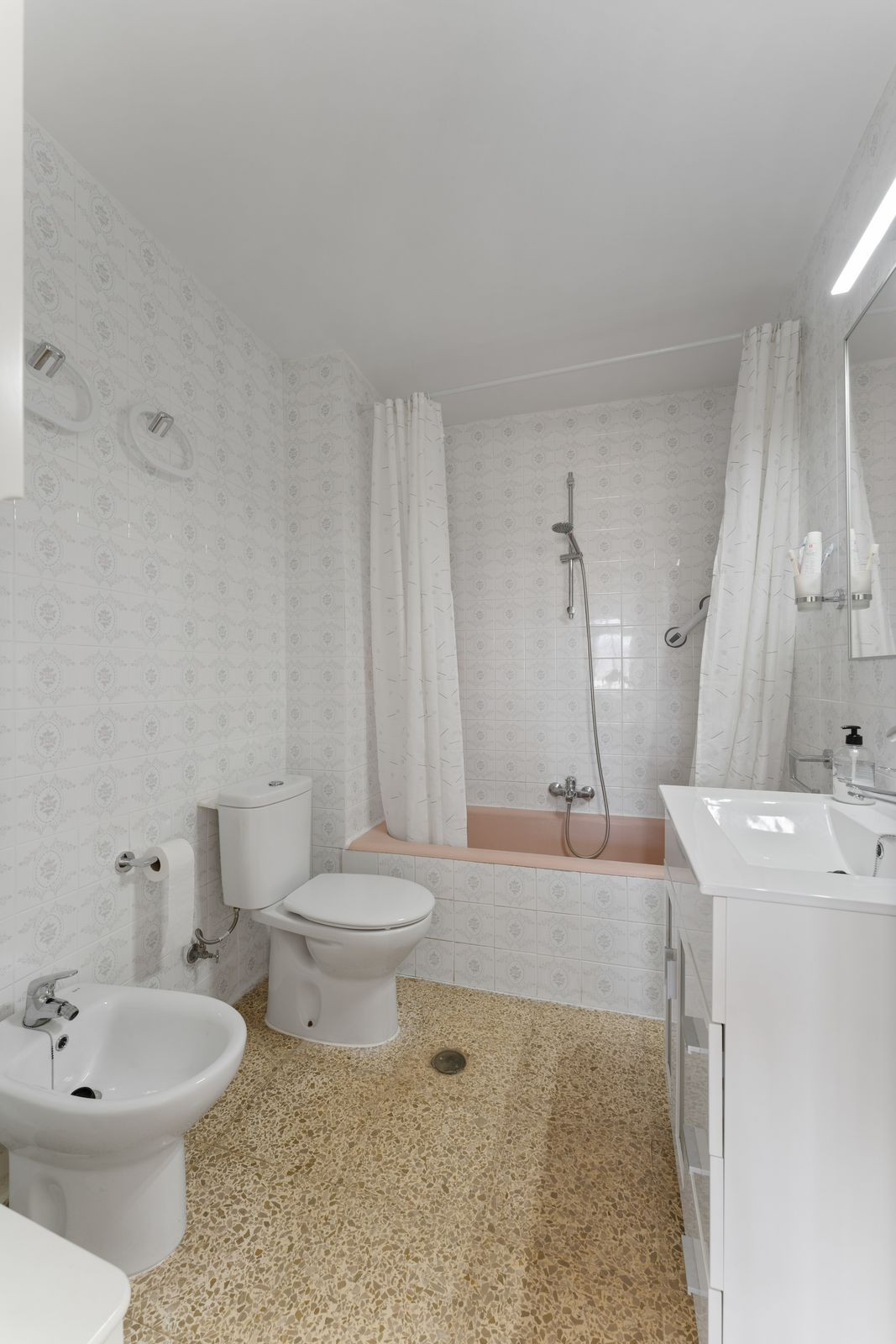 Se vende Apartamento en Planta Última de 3 dormitorios en Costa Del Sol, Málaga, España