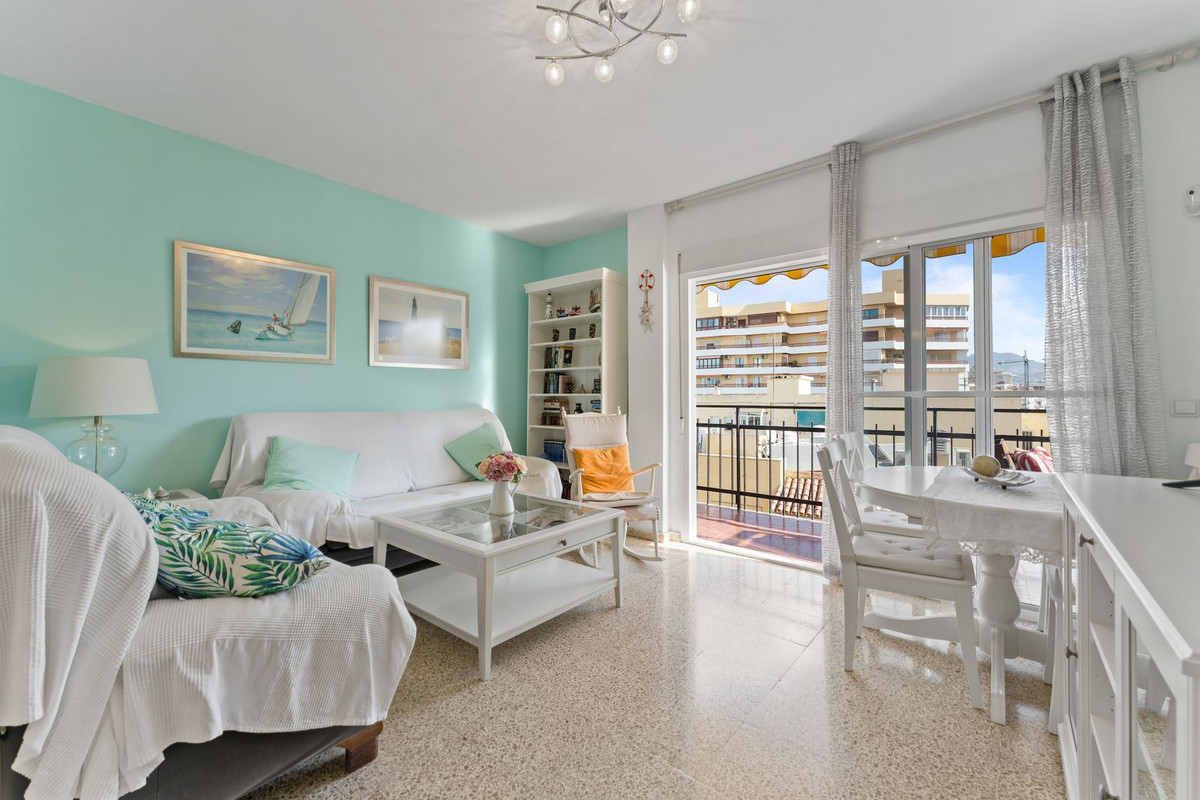 Se vende Apartamento en Planta Última de 3 dormitorios en Costa Del Sol, Málaga, España