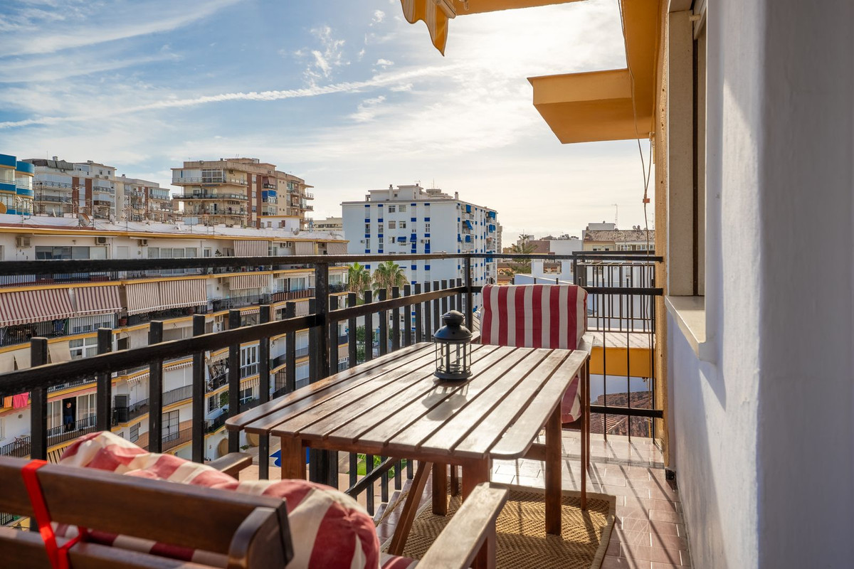 Se vende Apartamento en Planta Última de 3 dormitorios en Costa Del Sol, Málaga, España