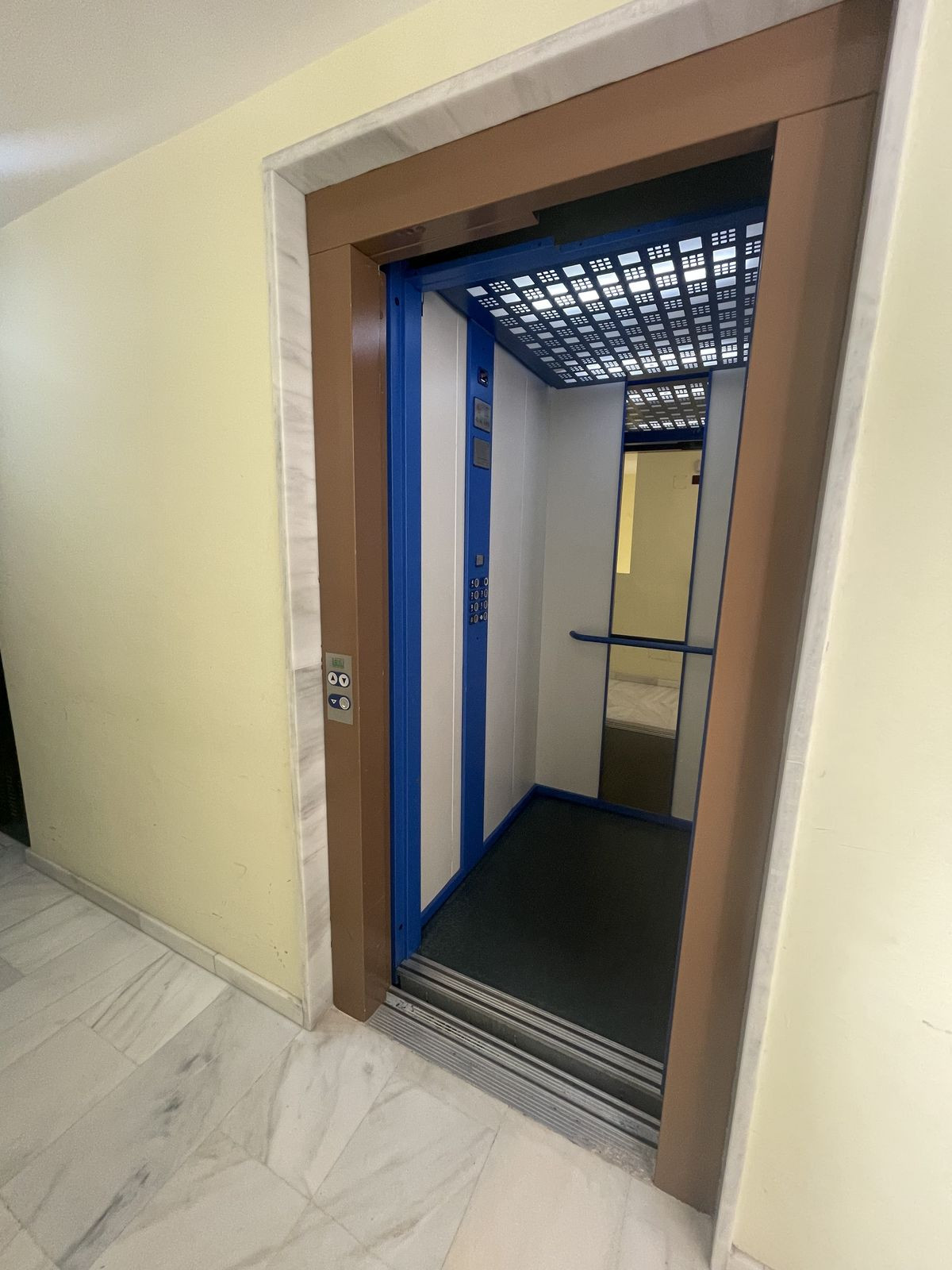 Se vende Aparcamiento  en Costa Del Sol, Málaga, España