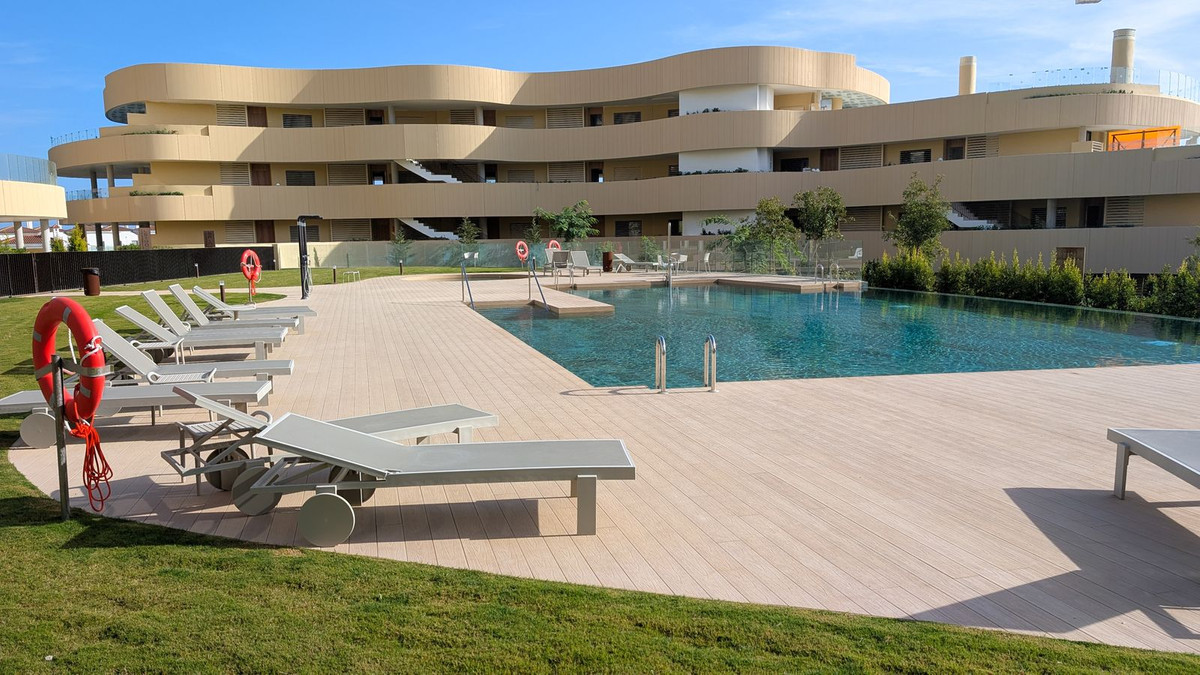 2 Bed Apartment for sale in Fuengirola Costa Del Sol, Málaga, Spain
