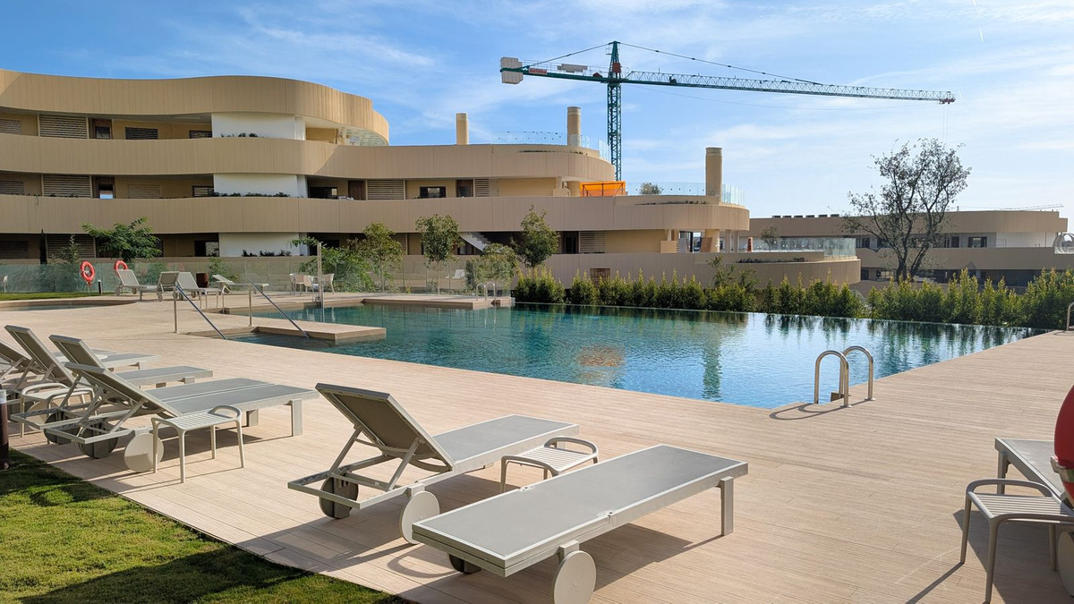 2 Bed Apartment for sale in Fuengirola Costa Del Sol, Málaga, Spain