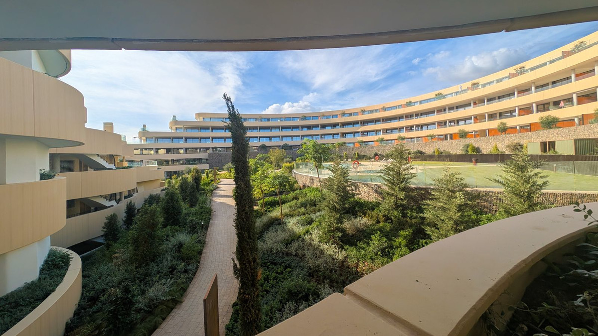 2 Bed Apartment for sale in Fuengirola Costa Del Sol, Málaga, Spain