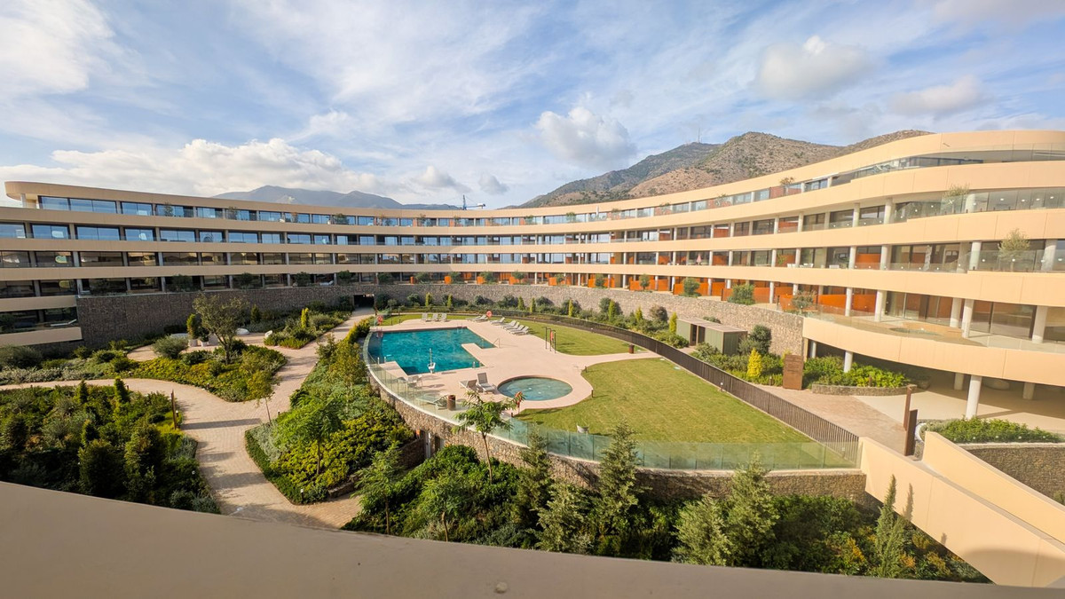 2 Bed Apartment for sale in Fuengirola Costa Del Sol, Málaga, Spain