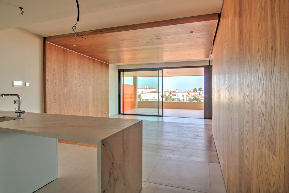 2 Bed Apartment for sale in Fuengirola Costa Del Sol, Málaga, Spain