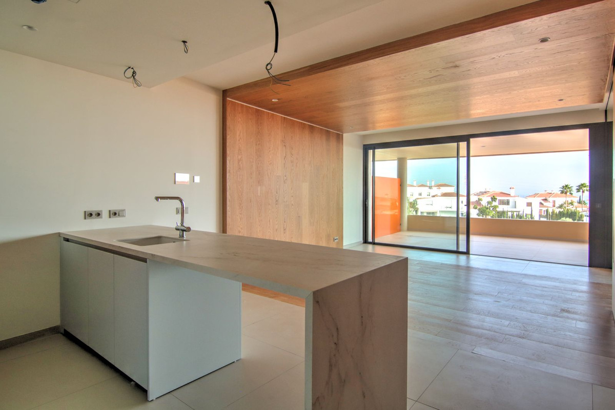 2 Bed Apartment for sale in Fuengirola Costa Del Sol, Málaga, Spain