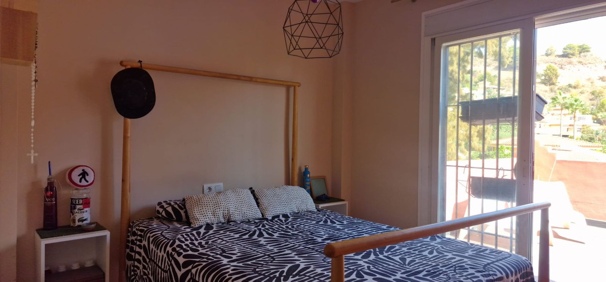 Se vende Villa - Chalet de 3 dormitorios en Málaga Ciudad, Málaga, España
