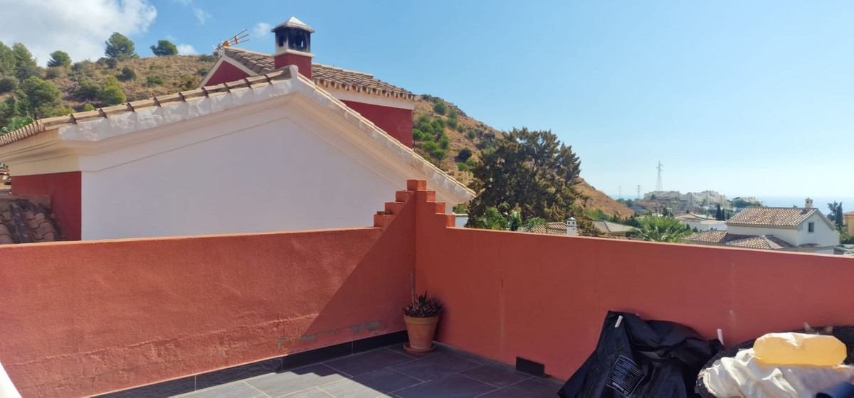 Se vende Villa - Chalet de 3 dormitorios en Málaga Ciudad, Málaga, España