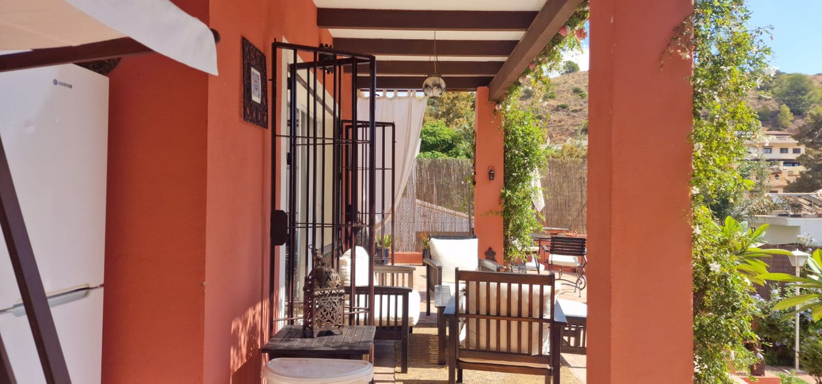 Se vende Villa - Chalet de 3 dormitorios en Málaga Ciudad, Málaga, España