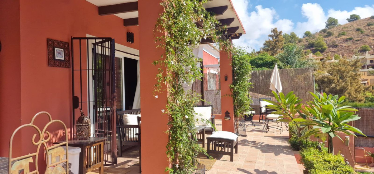 Se vende Villa - Chalet de 3 dormitorios en Málaga Ciudad, Málaga, España