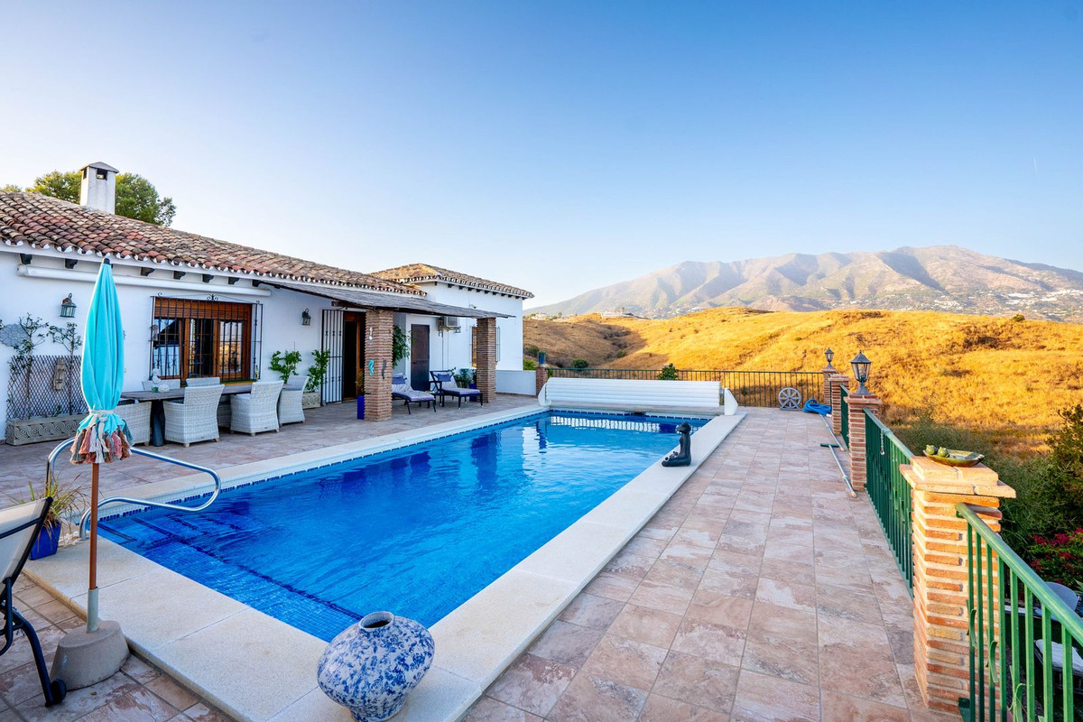 3 Bed Townhouse for sale in Mijas Golf Costa Del Sol, Málaga, Spain