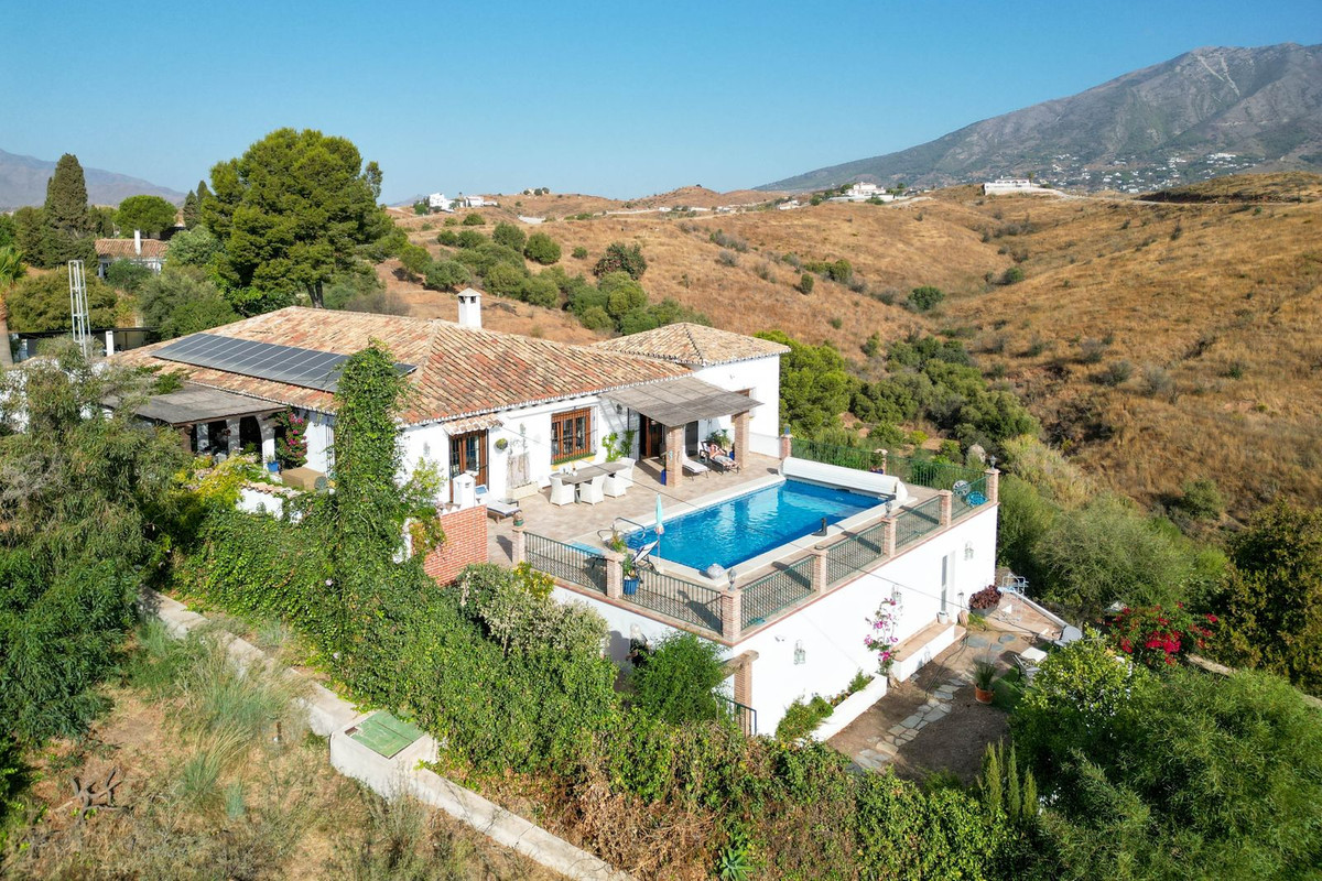 3 Bed Townhouse for sale in Mijas Golf Costa Del Sol, Málaga, Spain