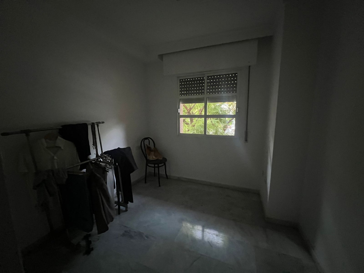 4 Bed Commercial unit for sale in Estepona Costa Del Sol, Málaga, Spain