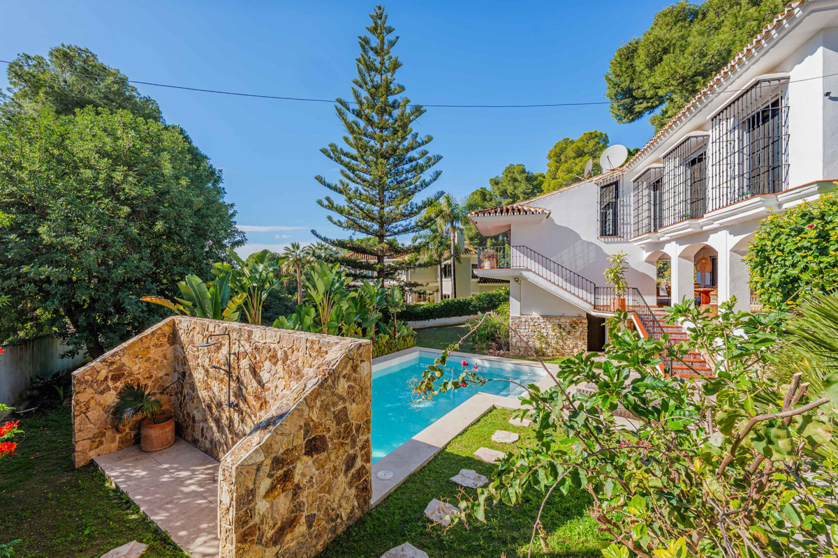 4 Bed Townhouse for sale in Pinares De San Antón Málaga Ciudad, Málaga, Spain
