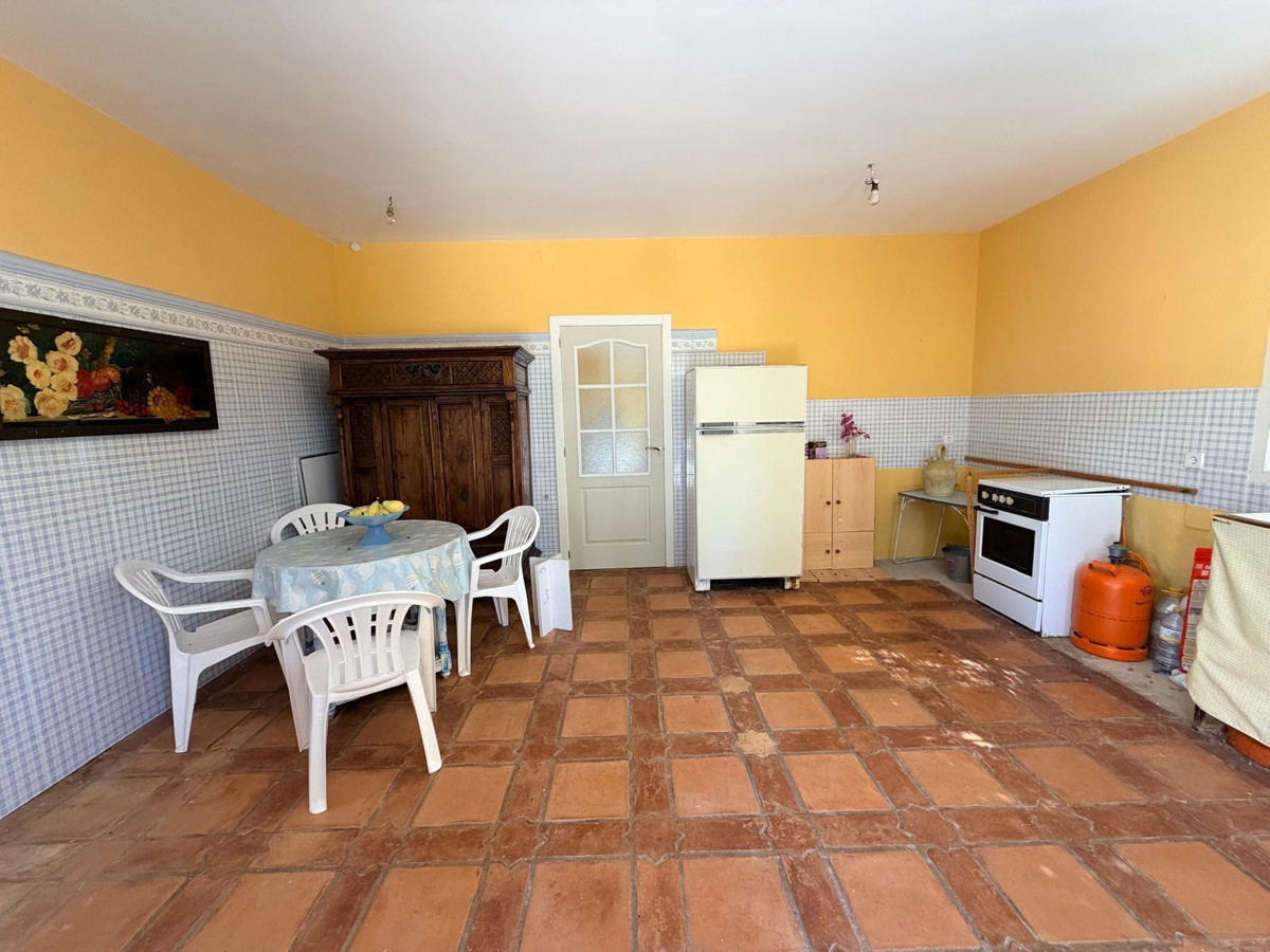 Se vende Villa - Chalet de 4 dormitorios en Costa Blanca, Alicante, España