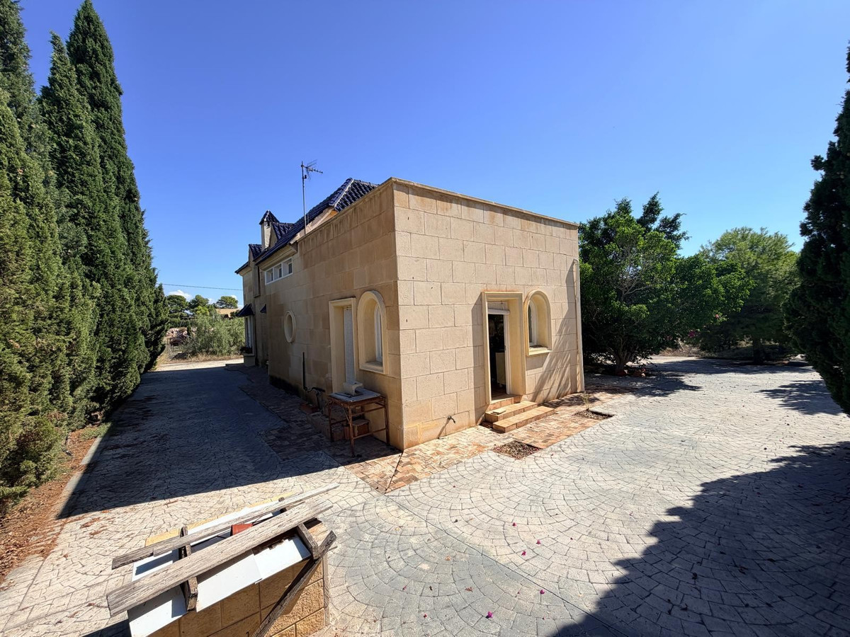 Se vende Villa - Chalet de 4 dormitorios en Costa Blanca, Alicante, España