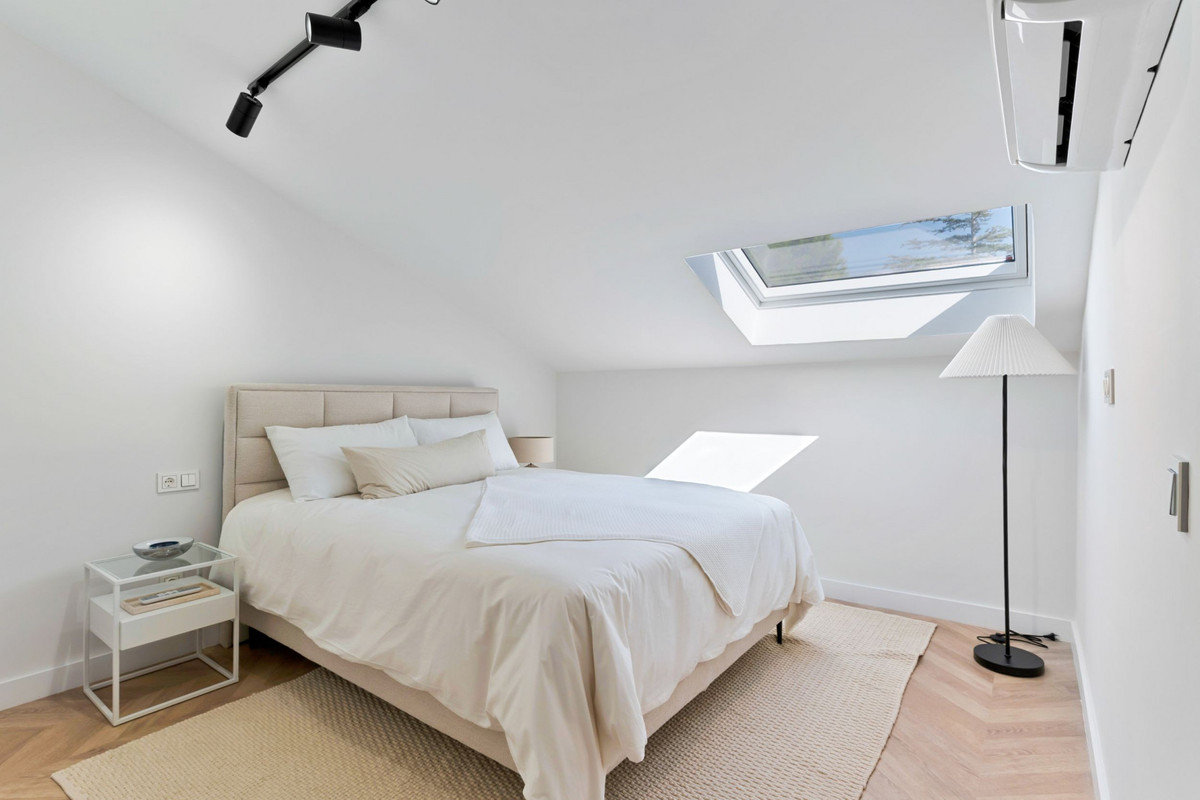 4 Bed Townhouse for sale in Nagüeles Costa Del Sol, Málaga, Spain