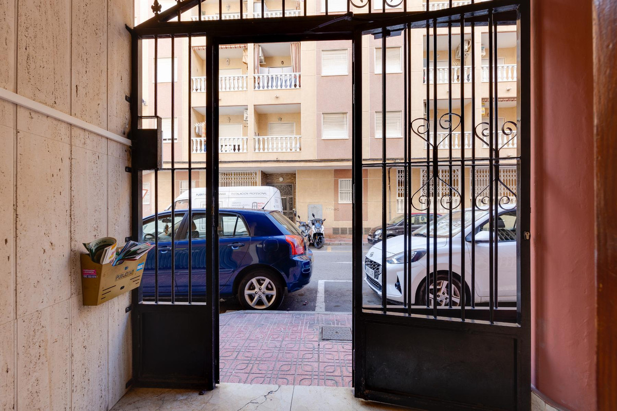 Se vende Ático de 2 dormitorios en Costa Blanca, Alicante, España