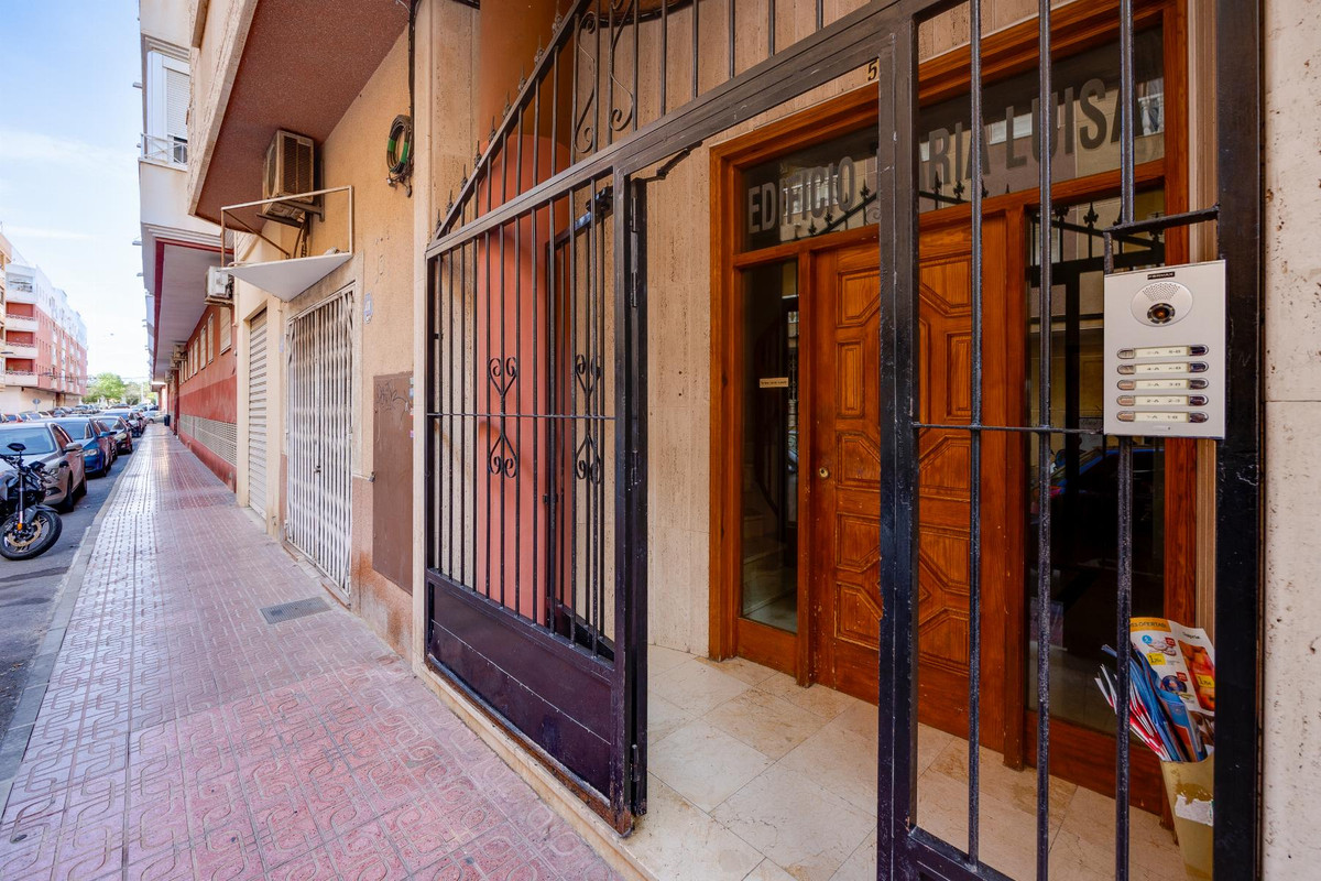 Se vende Ático de 2 dormitorios en Costa Blanca, Alicante, España