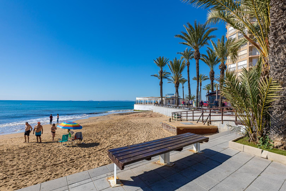 Se vende Ático de 2 dormitorios en Costa Blanca, Alicante, España