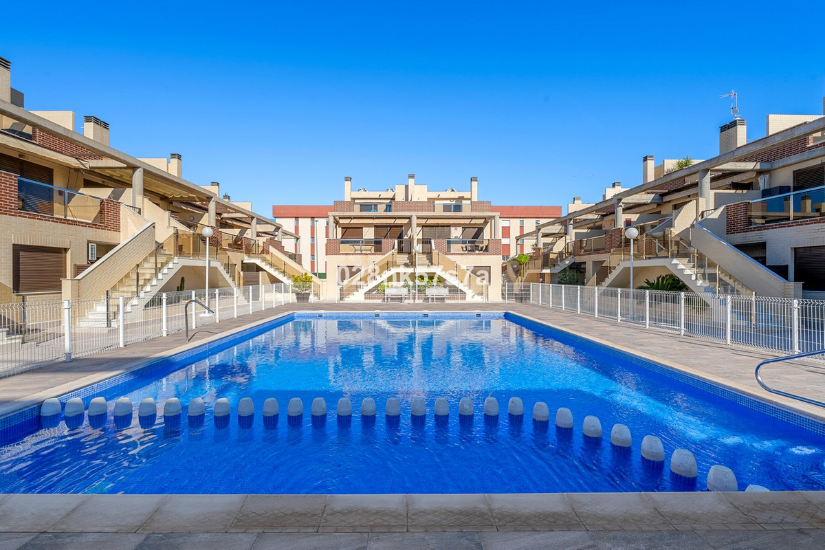 Se vende Dúplex de 3 dormitorios en Costa Blanca, Alicante, España